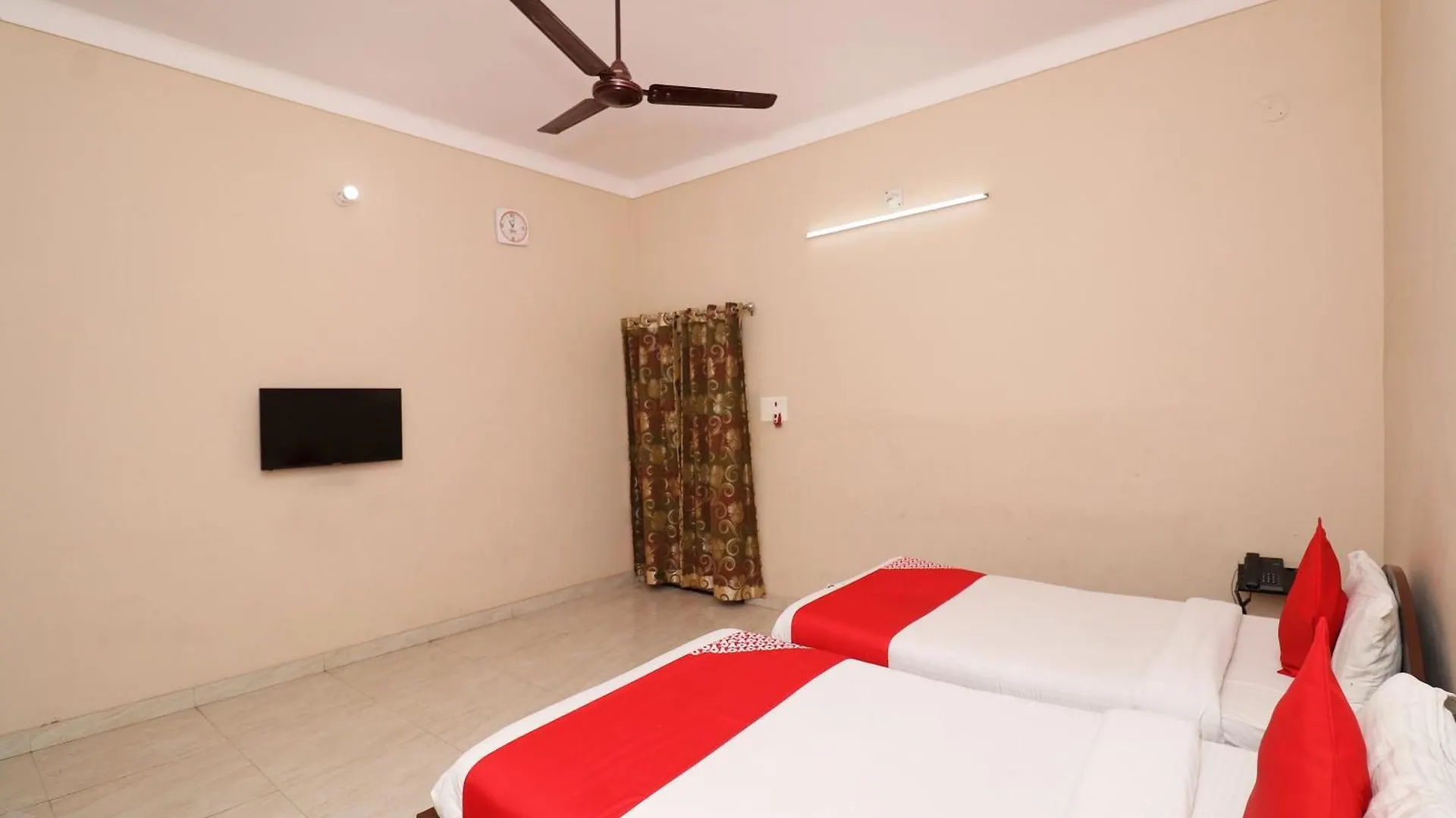 Flagship Chandra Prabha Guest House Varanasi Índia