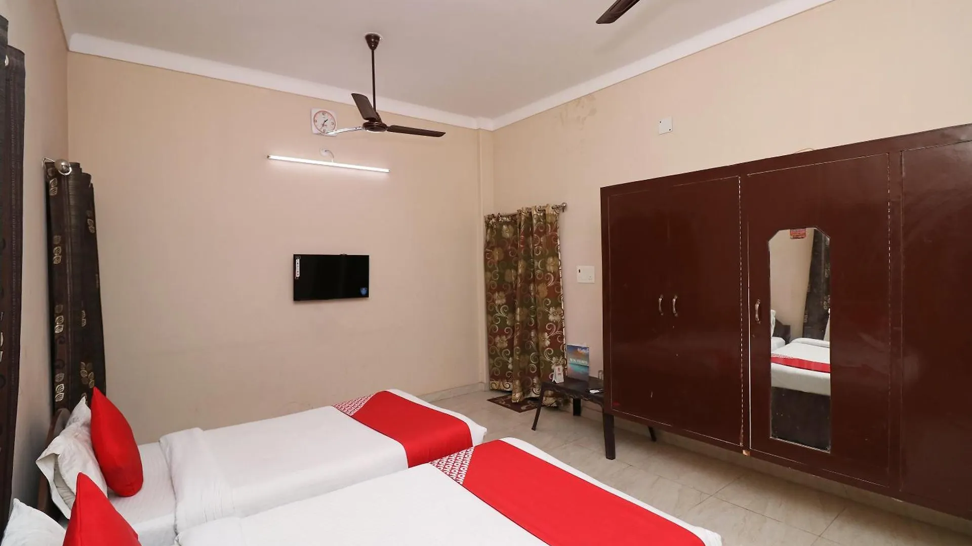 Flagship Chandra Prabha Guest House Varanasi Índia