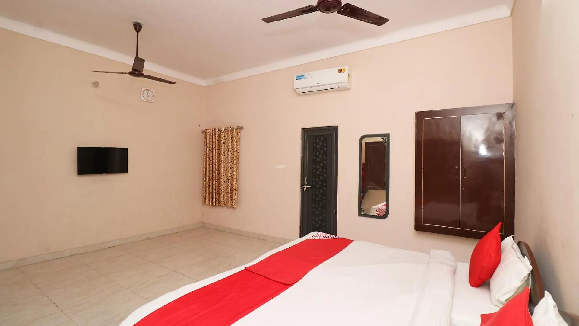 Flagship Chandra Prabha Guest House Varanasi 3*,